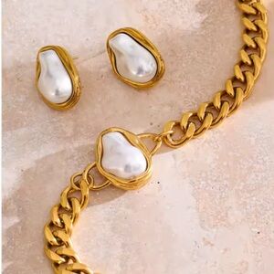 Golden Baroque Pearl Statement Necklace&Earrings Set